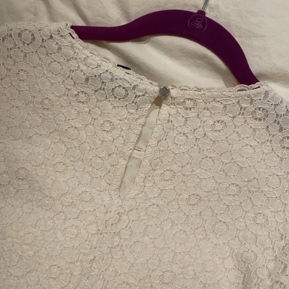 Banana Republic Cream Lace Blouse with Bell Sleeves - Picture 2 of 4